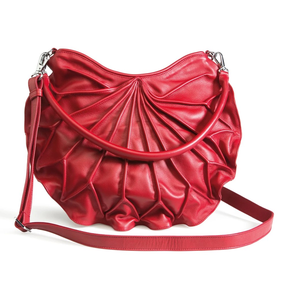 Lotus-leaf – elegante rote Schultertasche aus dem Hause By-lin B.V Nederland – mit 2 Gurten