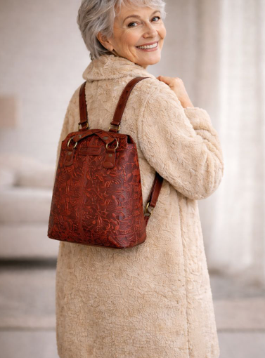 Hill-Burry rustikaler Rucksack und Schultertasche - geprägtes Leder: in braun, schwarz und rot